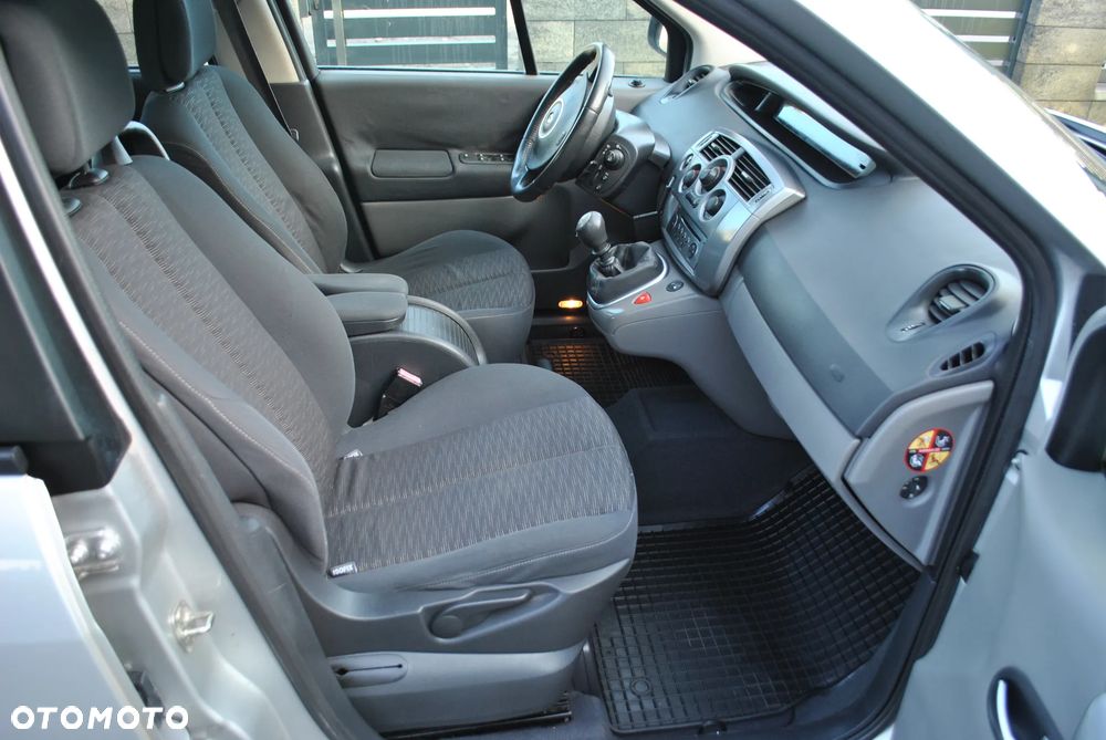 Renault Scenic - 19