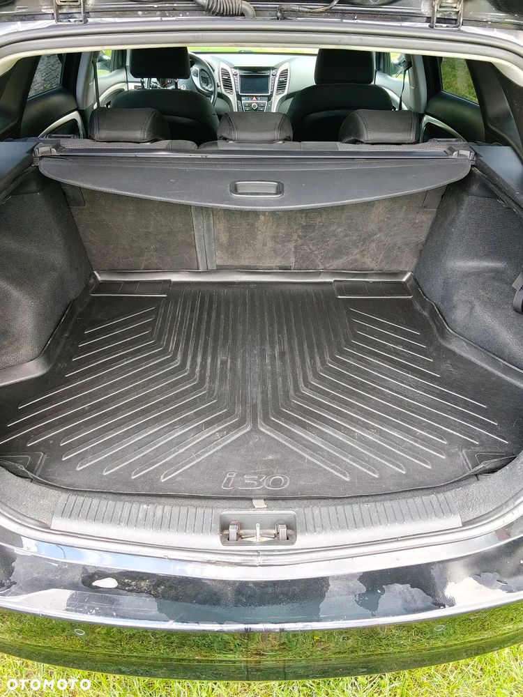 Hyundai i30 1.6 D Classic + DCT - 15