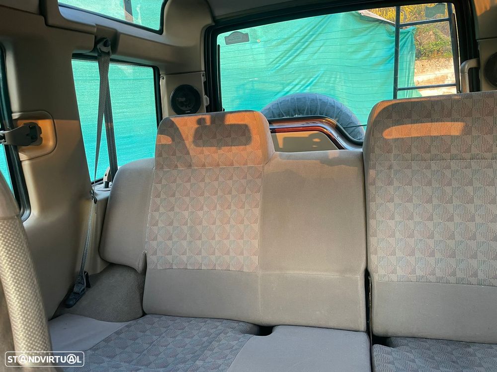 Land Rover Discovery 2.5 TDi - 11