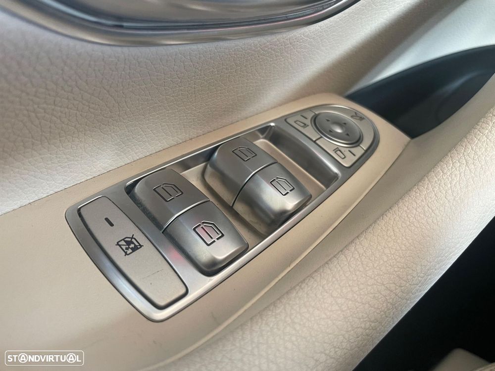 Mercedes-Benz E 200 d Avantgarde - 16