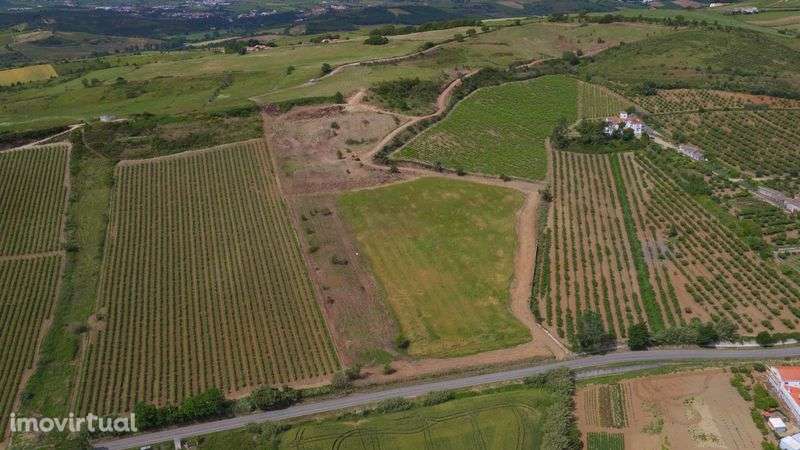 Propriedade com projeto aprovado e infraestruturas instaladas. - Grande imagem: 2/9