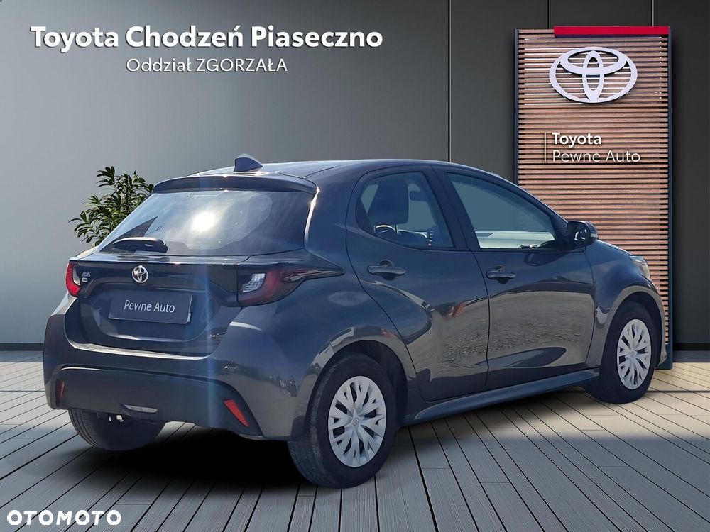 Toyota Yaris 1.5 Comfort CVT - 6