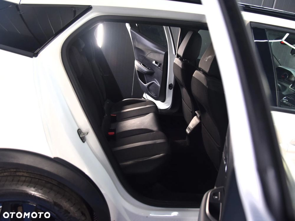 Peugeot 2008 - 7