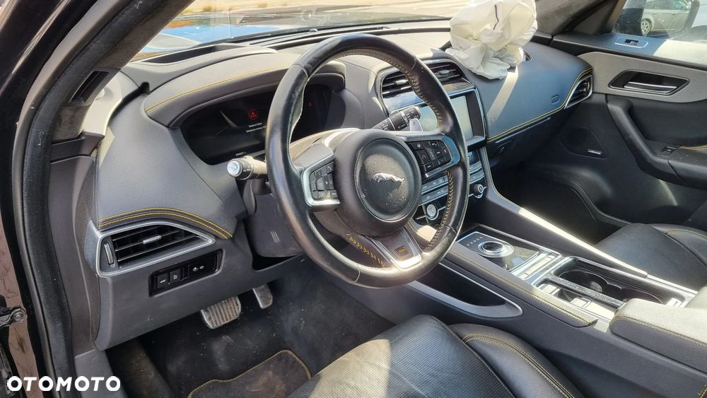 Jaguar F-Pace 30d AWD 300 Sport - 23