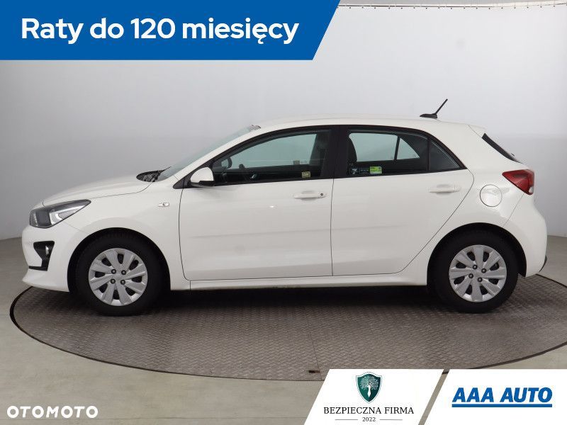 Kia Rio - 4