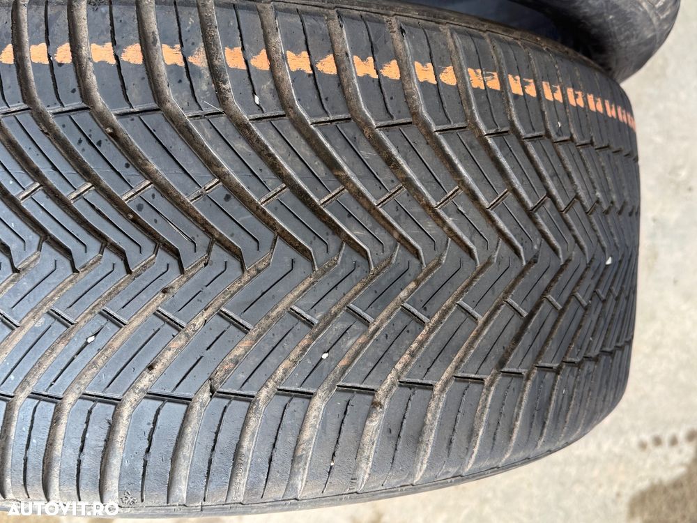 Vând 2 anvelope 245/40/19 continental allseason ca noi - 4