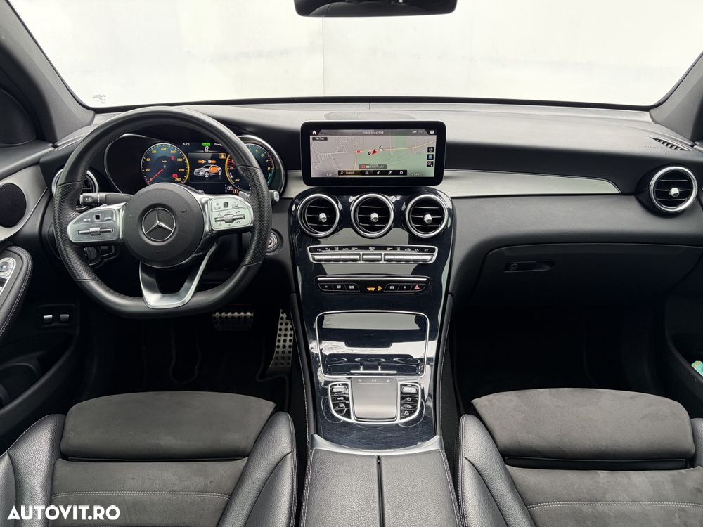Mercedes-Benz GLC Coupe 300 e 4Matic 9G-TRONIC AMG Line - 10