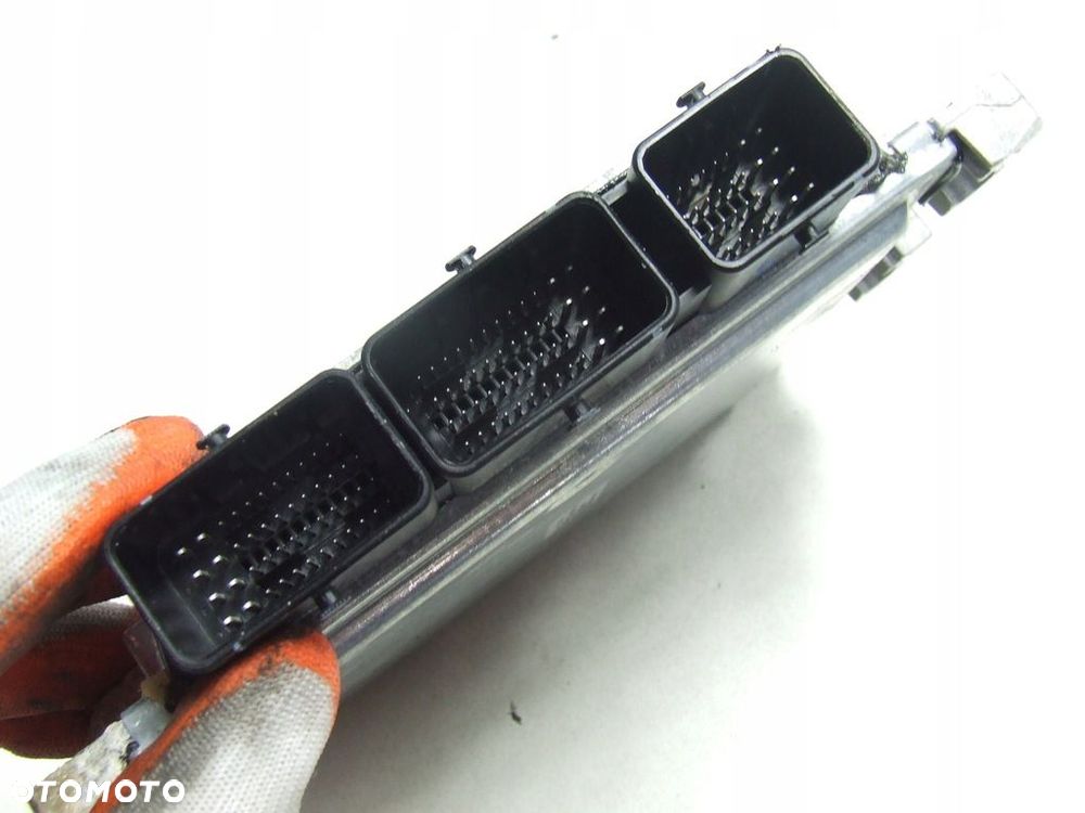 GALAXY MK3 2.0 TDCI KOMPUTER SILNIKA 8G9112A650EL - 2