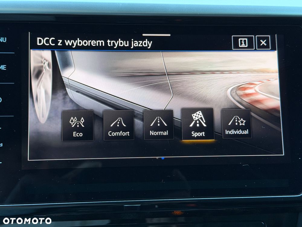 Volkswagen Arteon 2.0 TDI SCR 4Motion DSG R-Line - 24