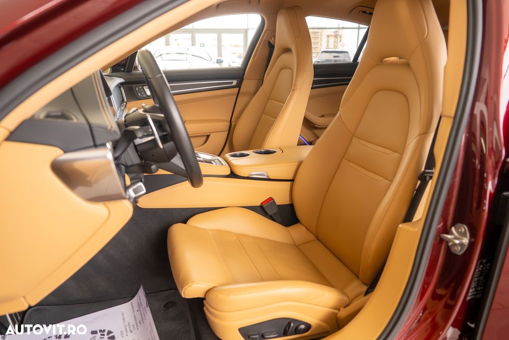Porsche Panamera 4 E-Hybrid Platinum Edition - 32