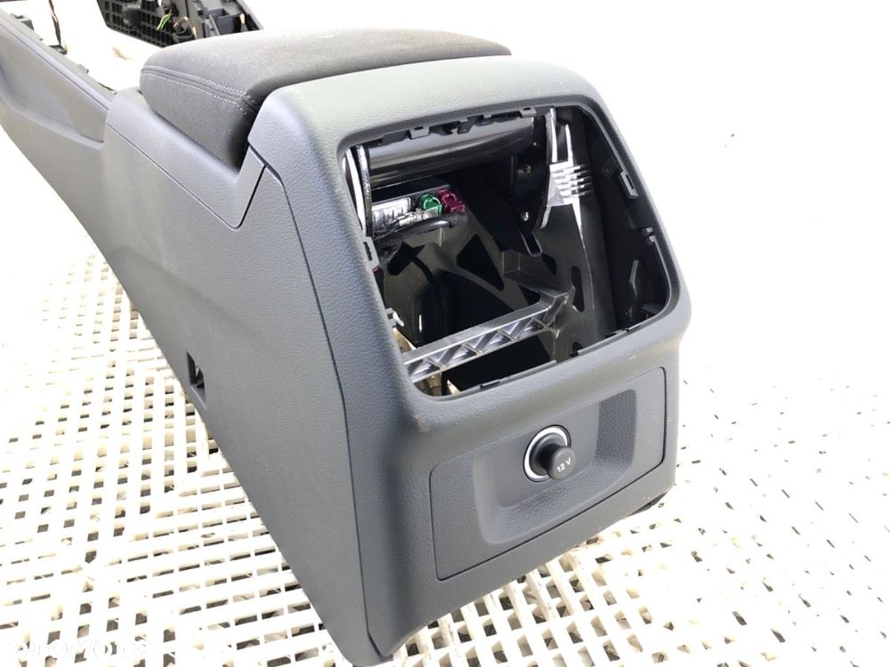 TUNEL ŚRODKOWY Z PODŁOKIETNIKIEM - 199.00 PLN - AUDI A4 B9 Avant (8W5, 8WD) 2015 - 2025 35 TFSI - 4