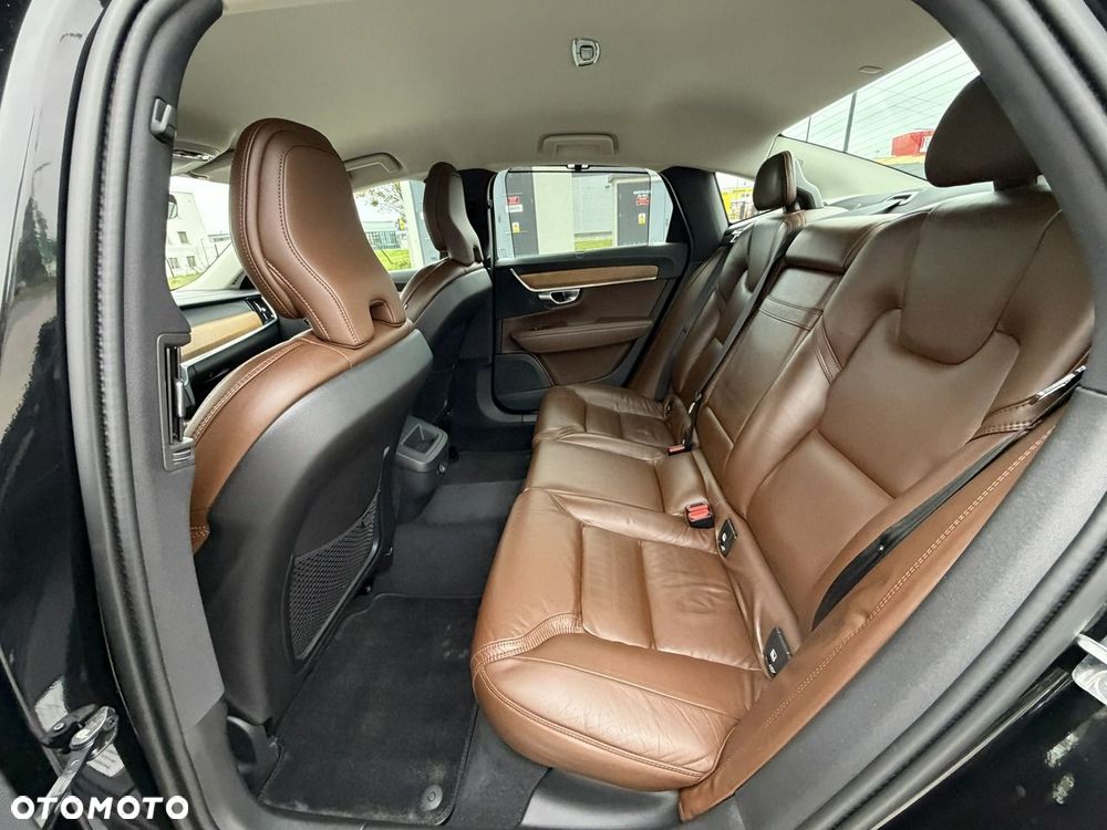 Volvo S90 - 31