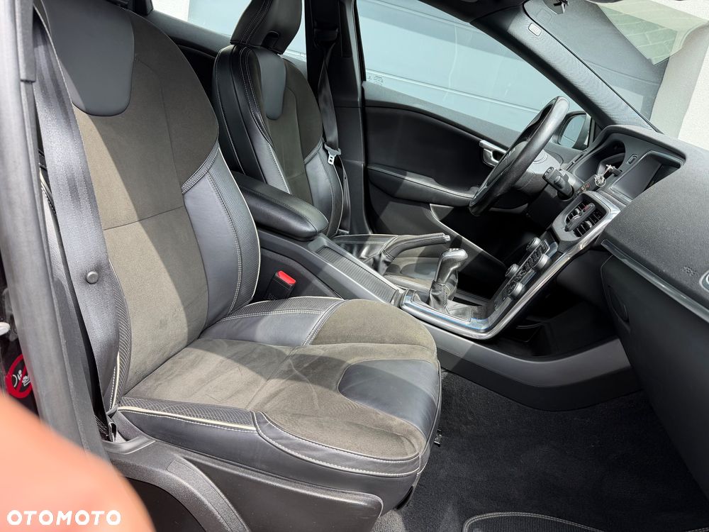 Volvo V40 D2 RDesign - 30