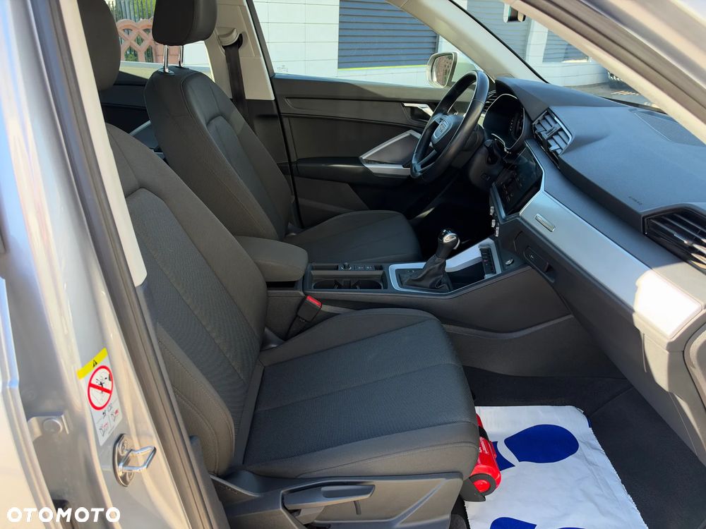 Audi Q3 35 TDI S tronic - 13