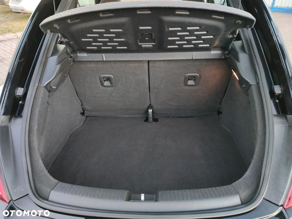 Volkswagen Beetle The 1.6 TDI DPF Blue Motion Technologie Design - 14