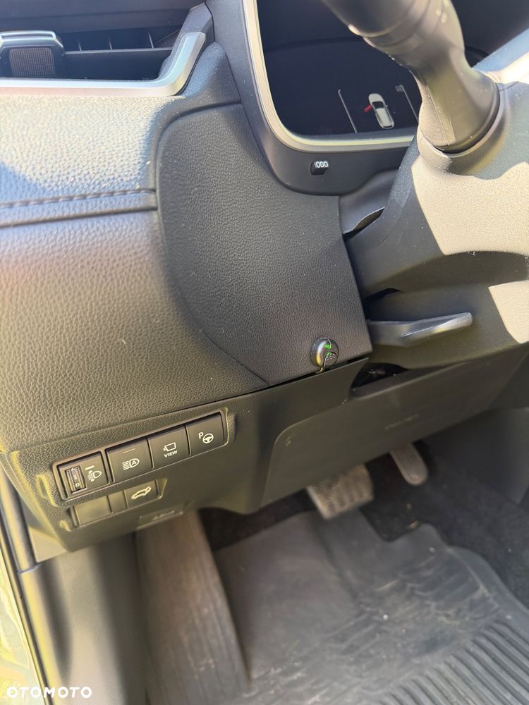 Toyota Corolla 2.0 Hybrid Executive - 9