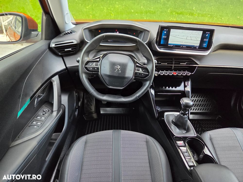 Peugeot 2008 PureTech 130 Allure Pack - 16