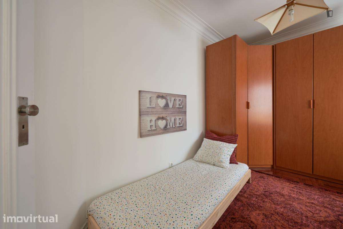 Quarto - localizado em Arroios Lisbon - Grande imagem: 2/23