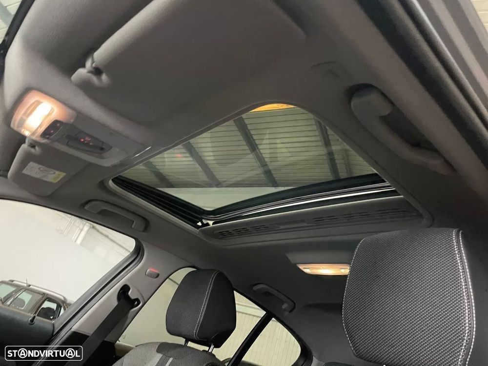 BMW 116 d Line Urban - 15