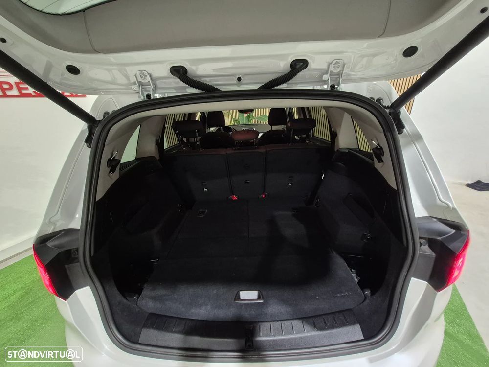 BMW 216 Gran Tourer i 7L Advantage — fotografia 18