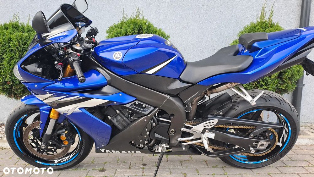 Yamaha R1 - 5