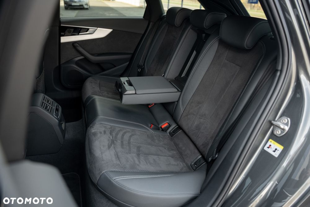 Audi A4 Avant 35 TFSI S tronic S line - 35