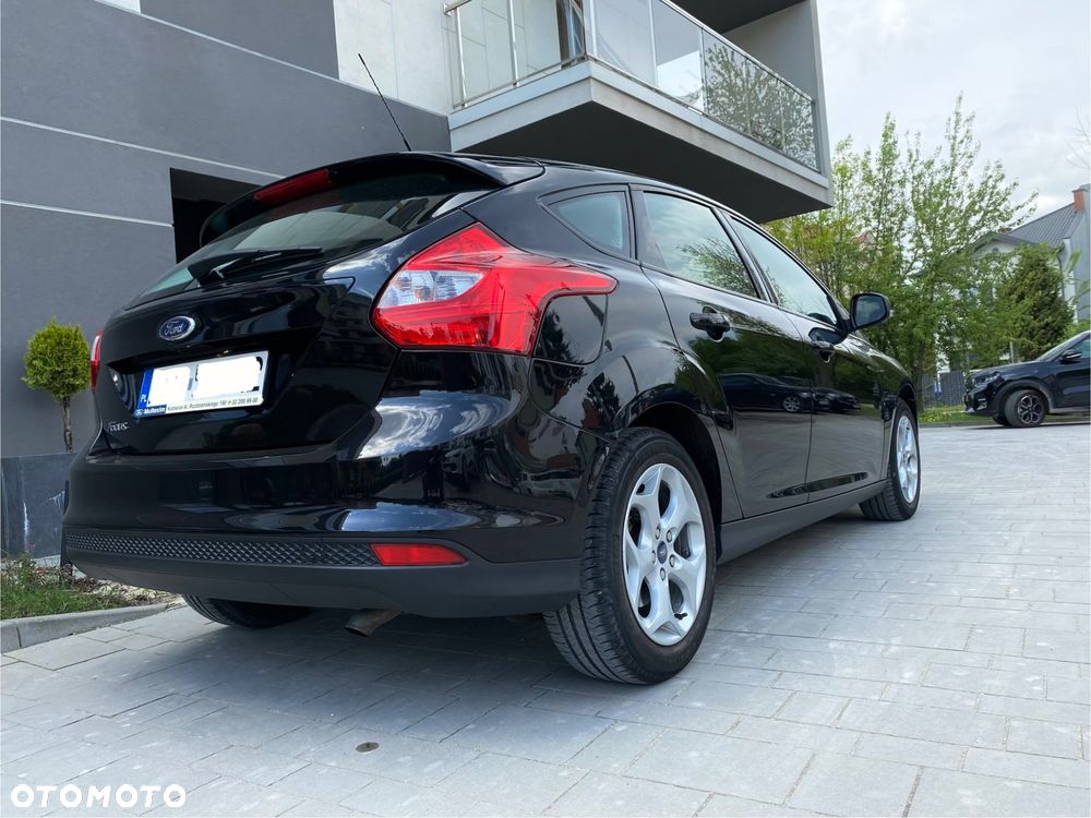 Ford Focus 1.6 Gold X (Trend) - 26