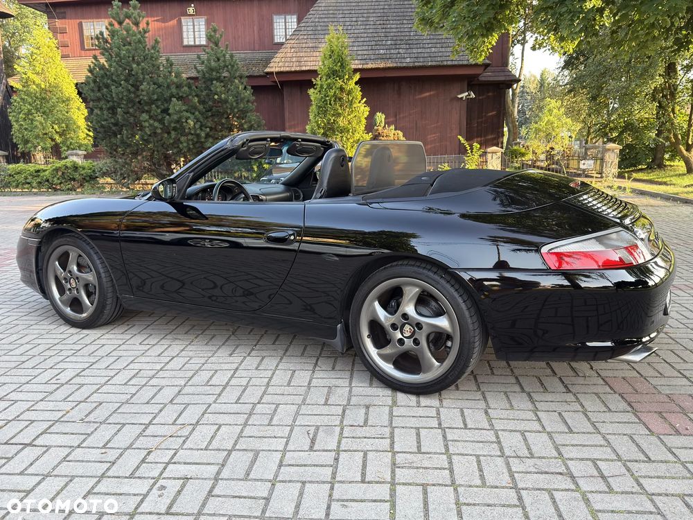 Porsche 911 Carrera - 15