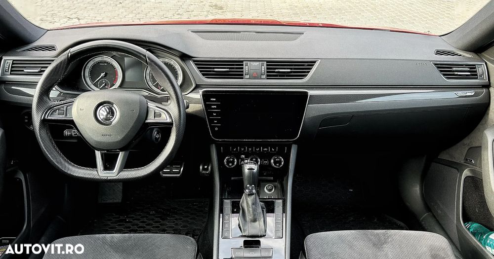 Skoda Superb 2.0 TSI DSG 4X4 Sportline - 8