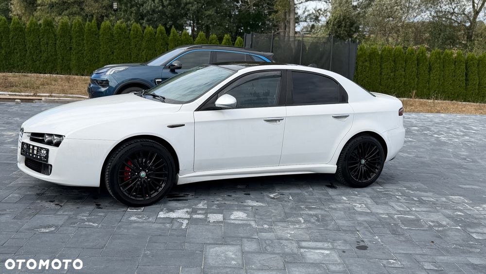 Alfa Romeo 159 2009 photo 5