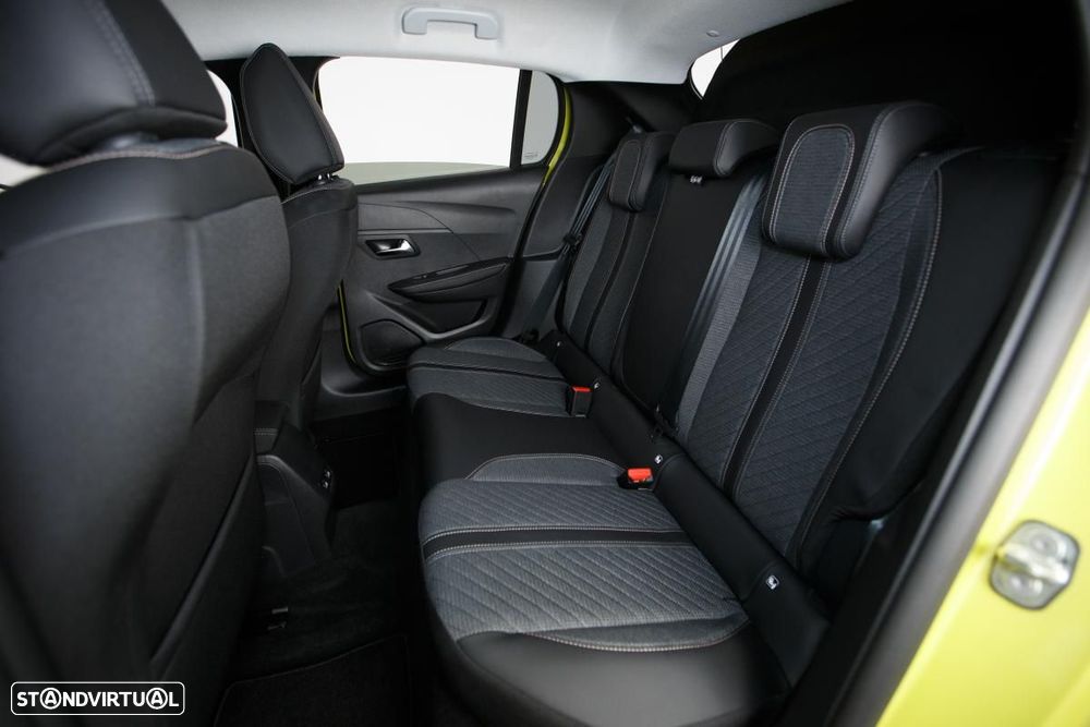 Peugeot e-208 Style - 10