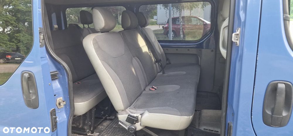 Opel Vivaro L2H1 2.9t - 12