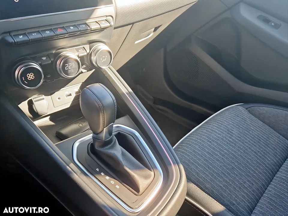 Mitsubishi Colt - 16