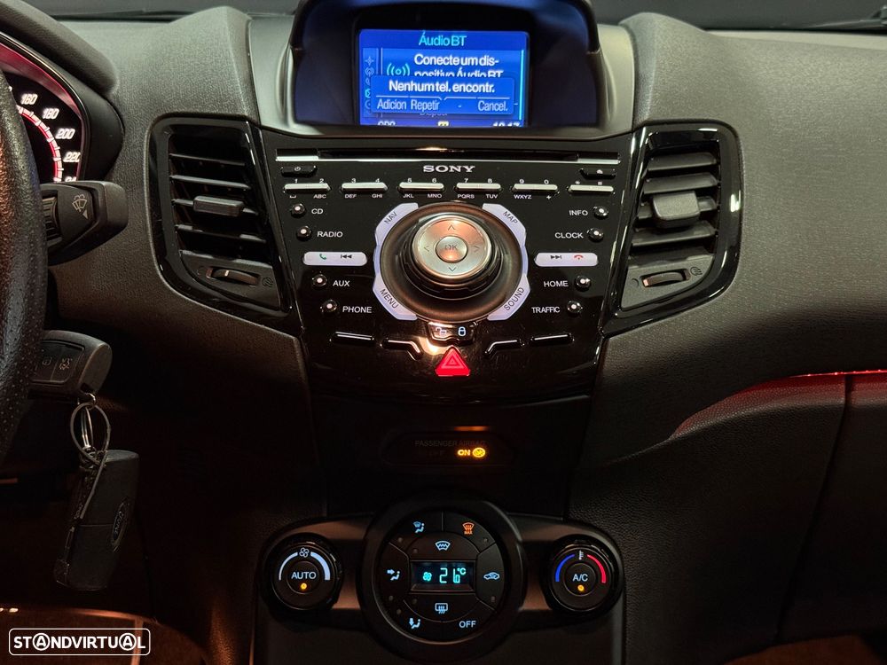 Ford Fiesta 1.6 EcoBoost ST200 - 9