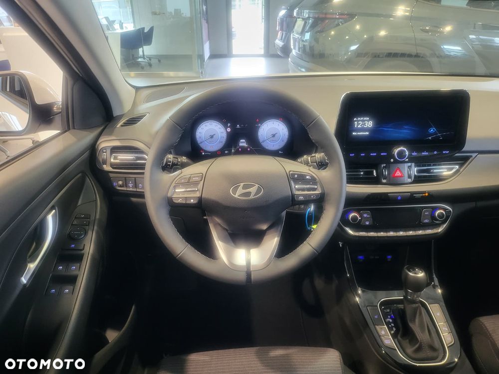 Hyundai i30 1.6 T-GDI Modern DCT - 18
