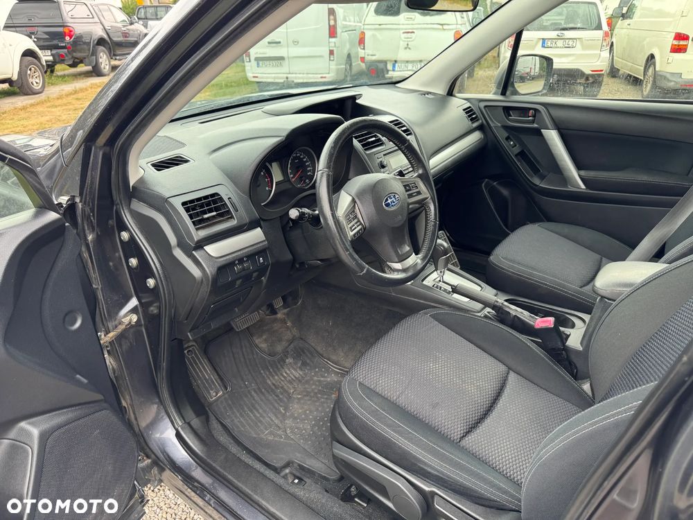 Subaru Forester 2.0 i Active Lineartronic - 5
