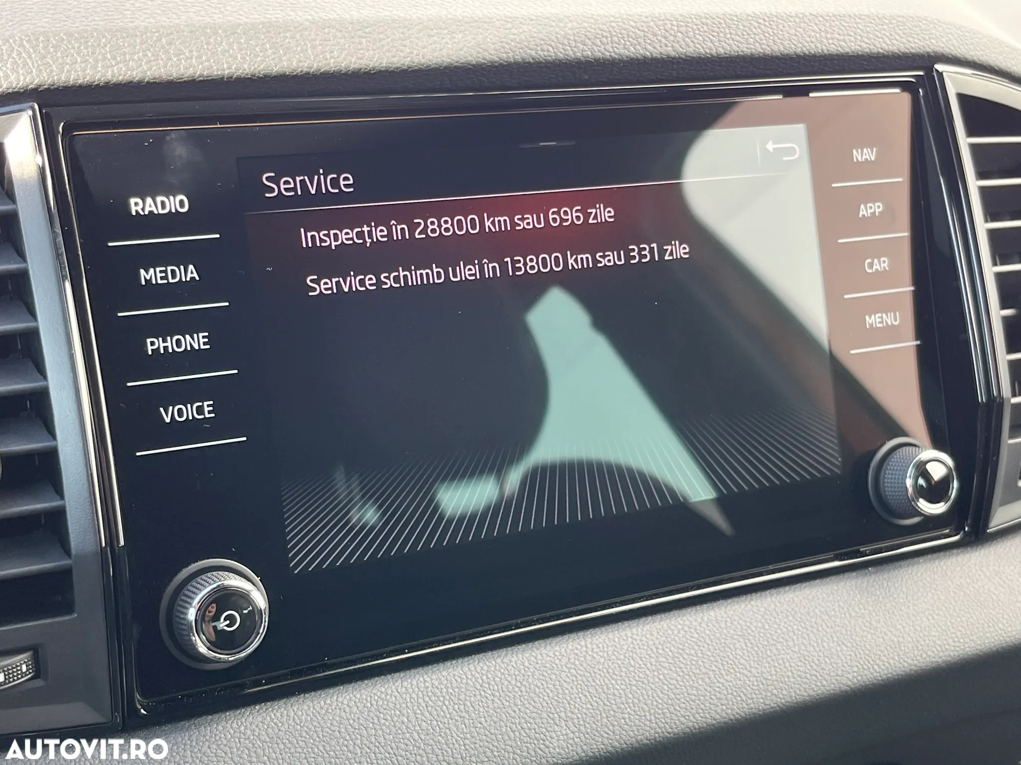 Skoda Karoq 2.0 TDI 4X4 DSG Sportline - 28