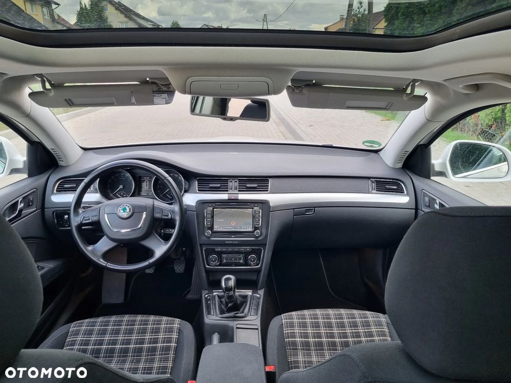 Skoda Superb 2.0 TDI Elegance - 16