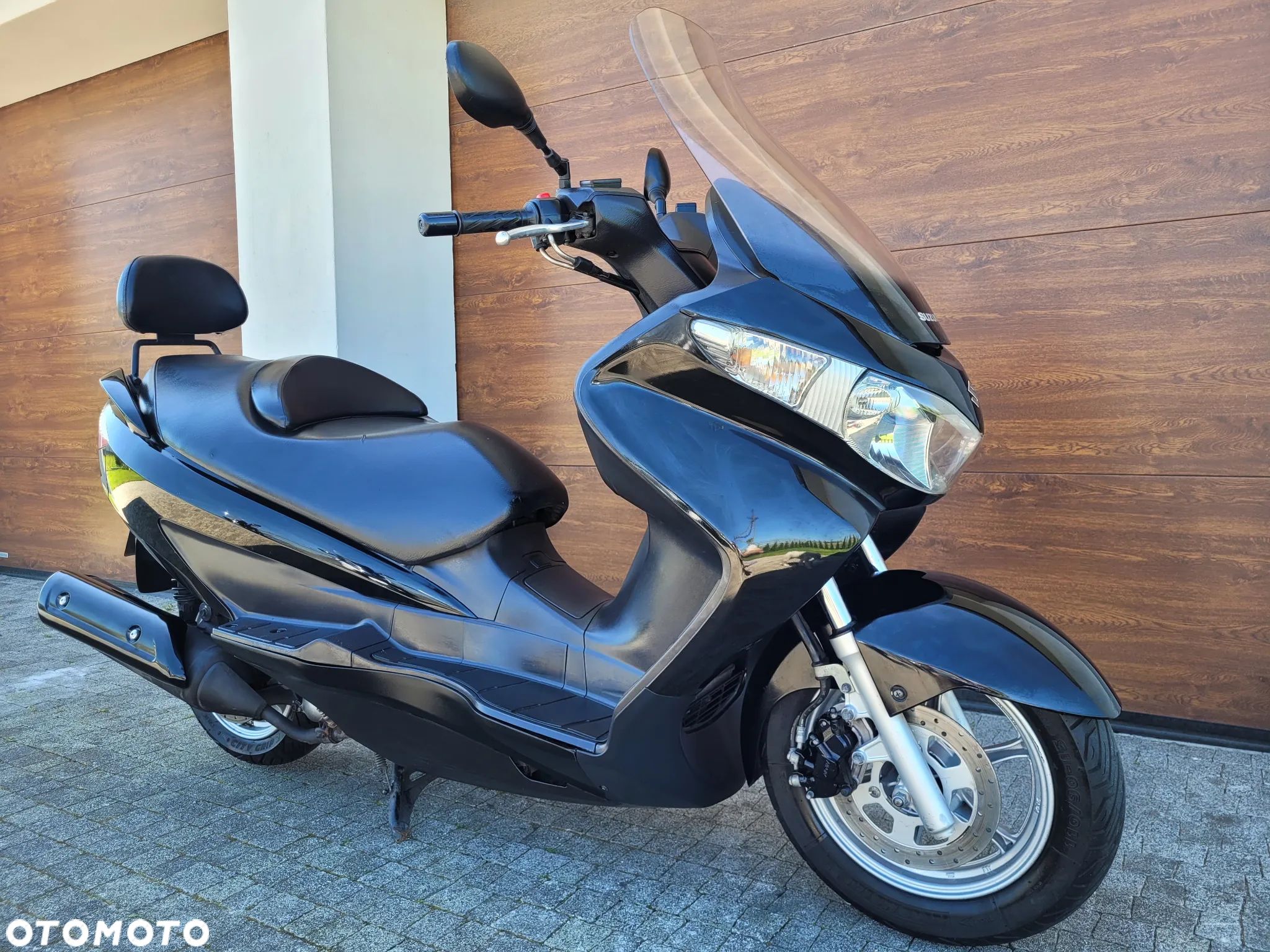 Suzuki Burgman - 19