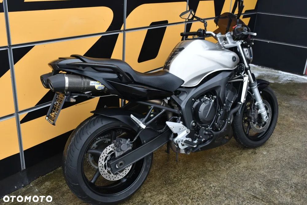 Yamaha FZ6 - 4