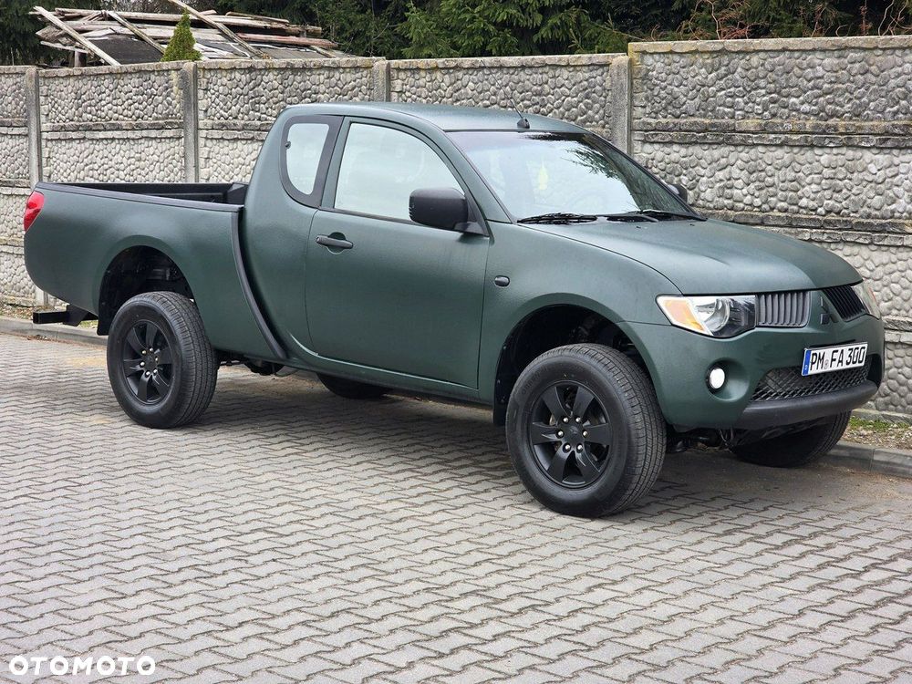 Mitsubishi L200 Pick Up 4x4 Intense Club Cab - 3
