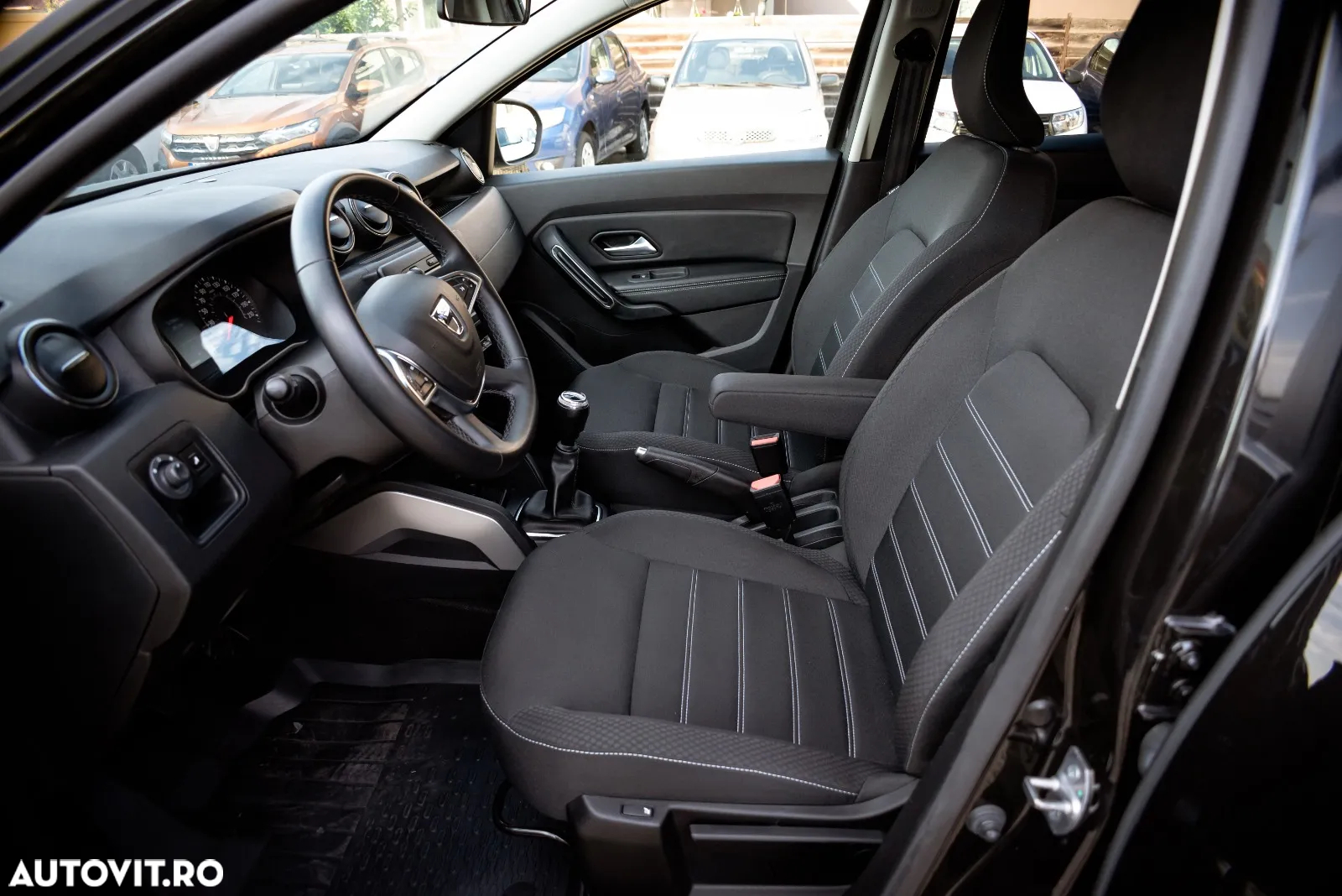 Dacia Duster 1.5 Blue dCi 4WD Prestige jante 17" - 12