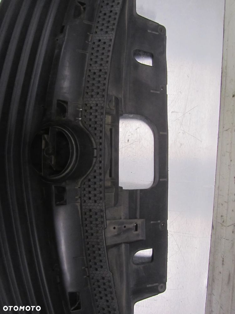 Grill Atrapa Opel Vivaro 2014r - 4