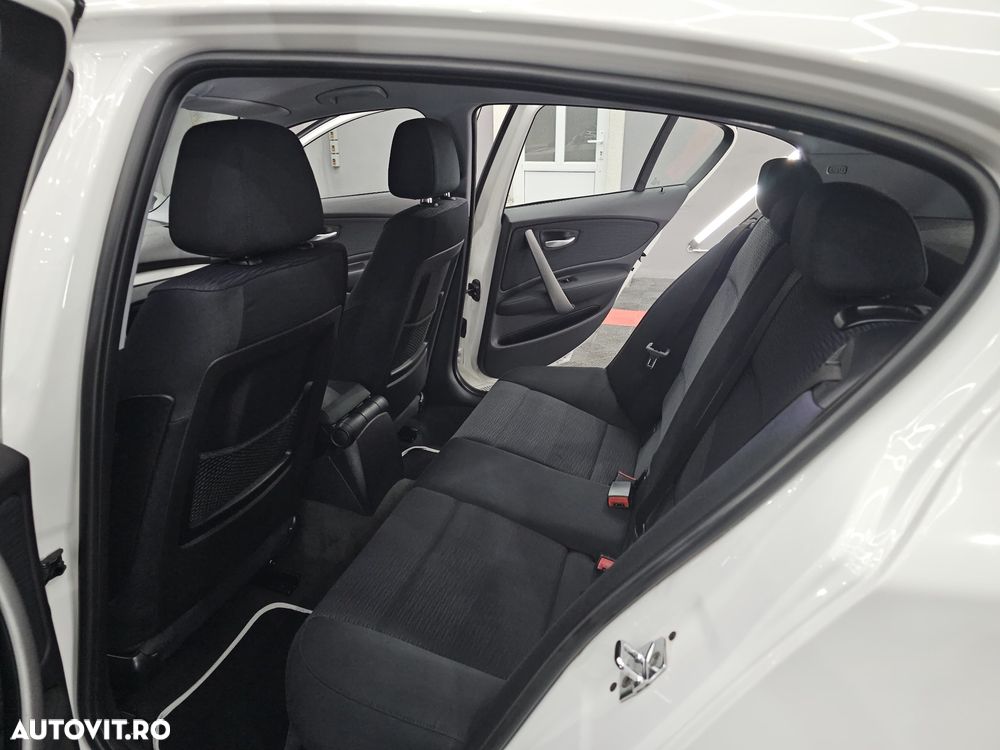 BMW Seria 1 116i - 3