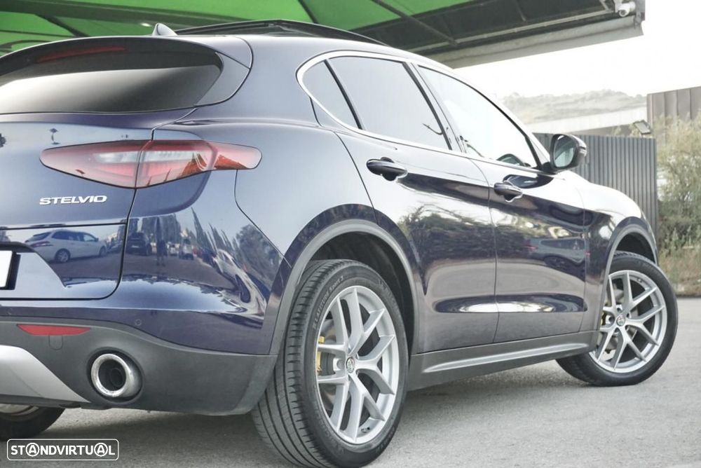 Alfa Romeo Stelvio 2.0 T Veloce TI Q4 AT8 - 45