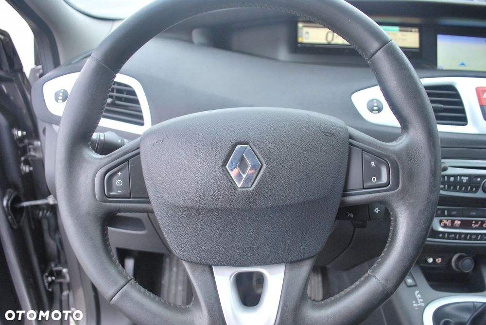 Renault Grand Scenic - 14