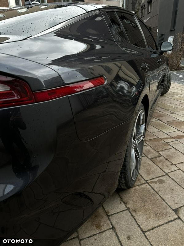 Kia Stinger - 13