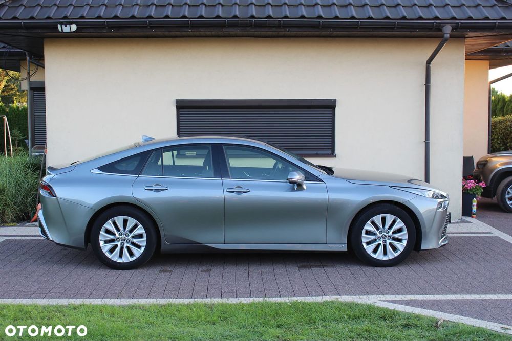 Toyota Mirai Prestige - 3