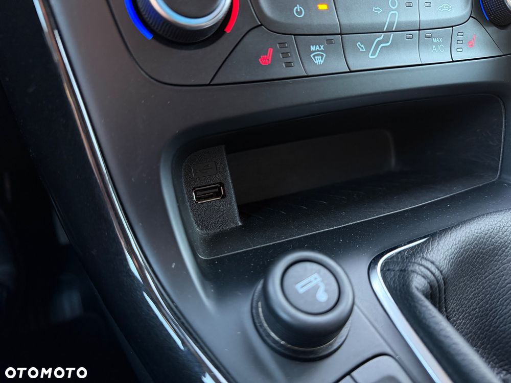 Ford Focus 1.0 EcoBoost STart-Stopp-System TITANIUM - 26