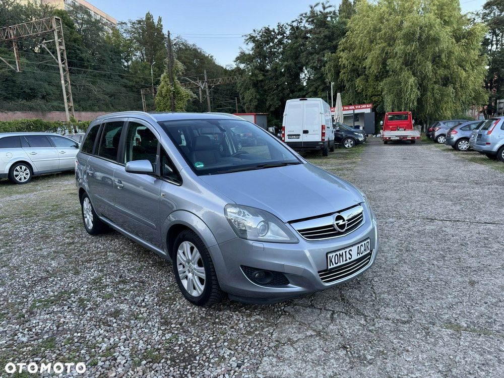 Opel Zafira - 2